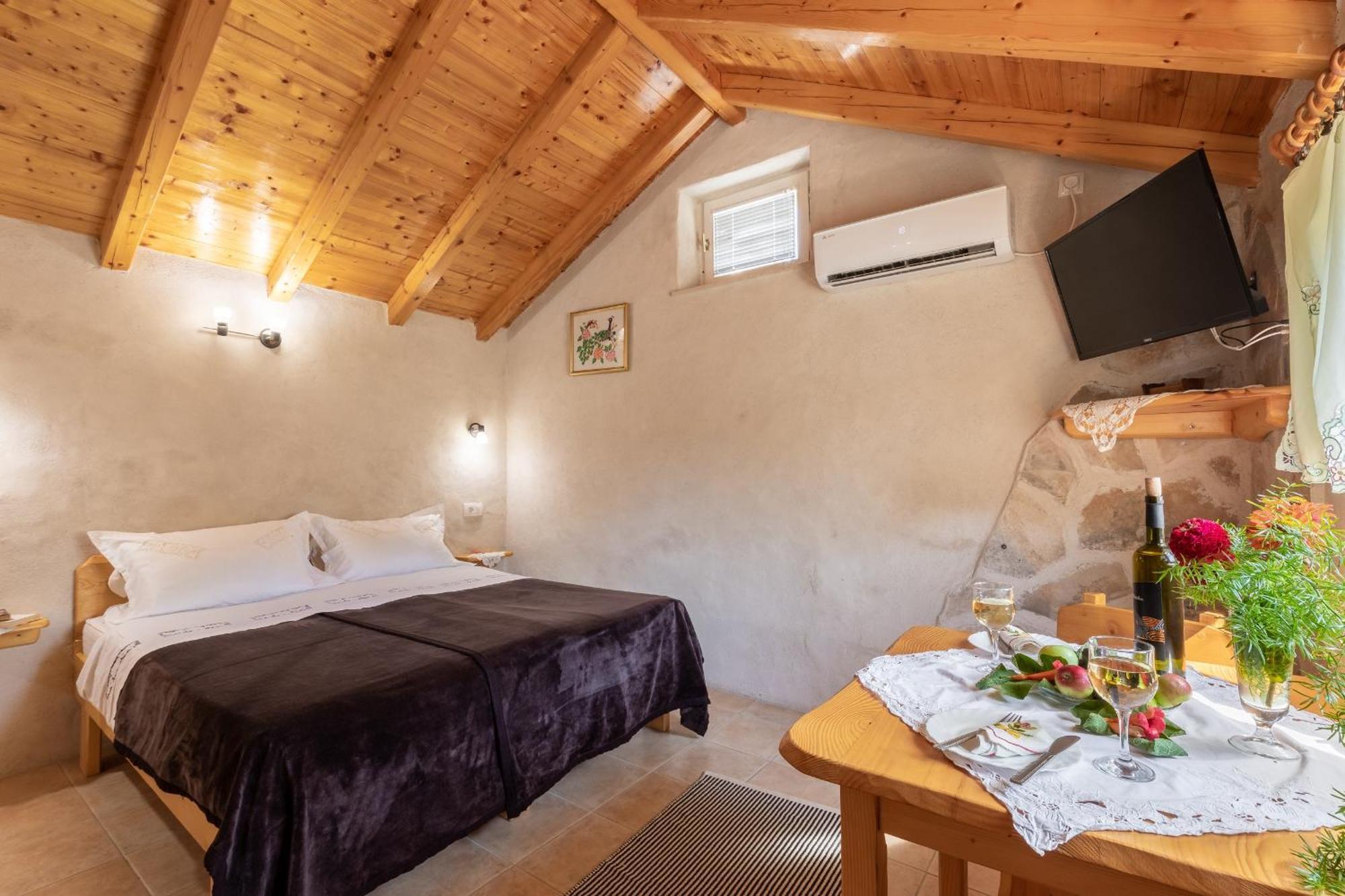 Stone House Harmony Apartment Zrnovo Екстериор снимка